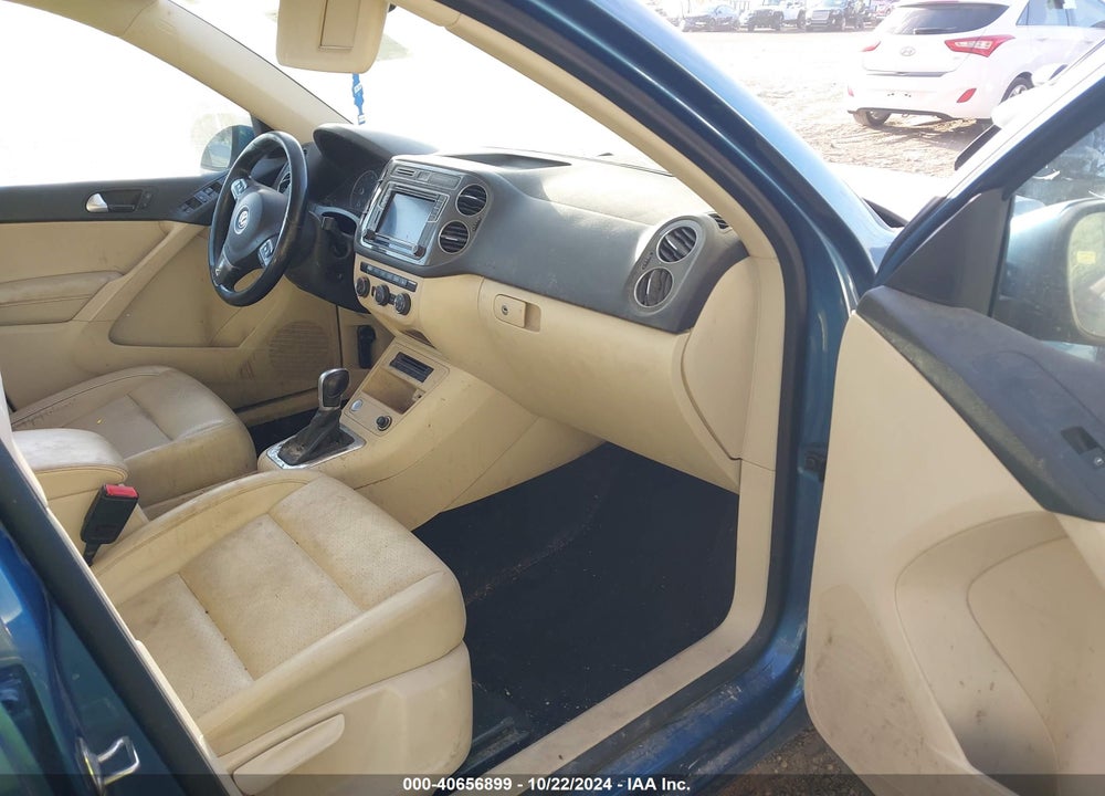 2017 VOLKSWAGEN TIGUAN 2.0T S VIN: WVGBV7AX2HW513155