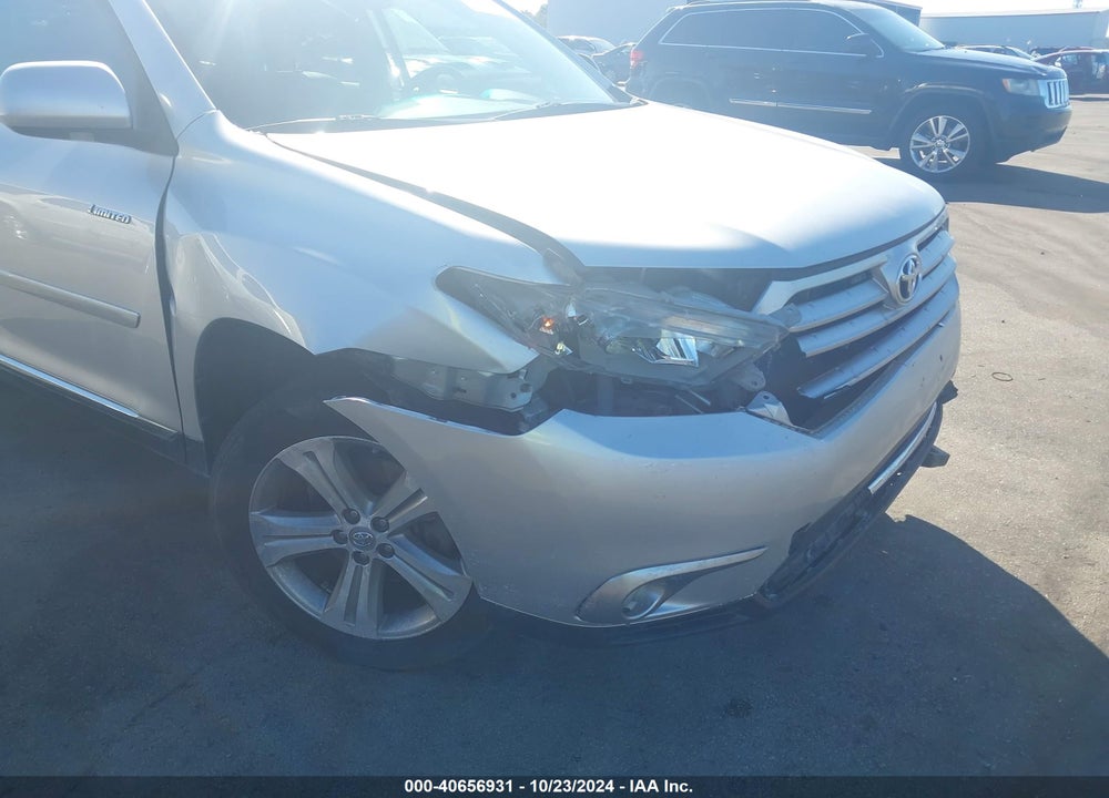 2011 TOYOTA HIGHLANDER LIMITED V6 VIN: 5TDYK3EH7BS047197