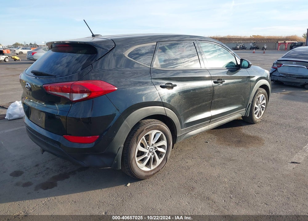 2016 HYUNDAI TUCSON SE VIN: KM8J23A4XGU062103