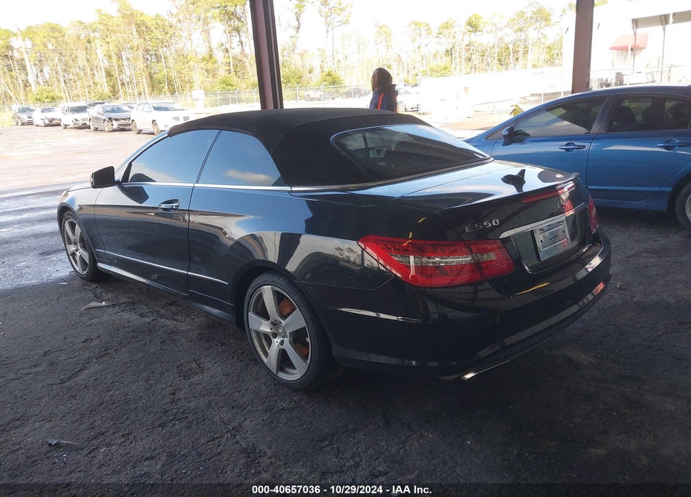 2011 MERCEDES-BENZ E 550 VIN: WDDKK7CF3BF099902