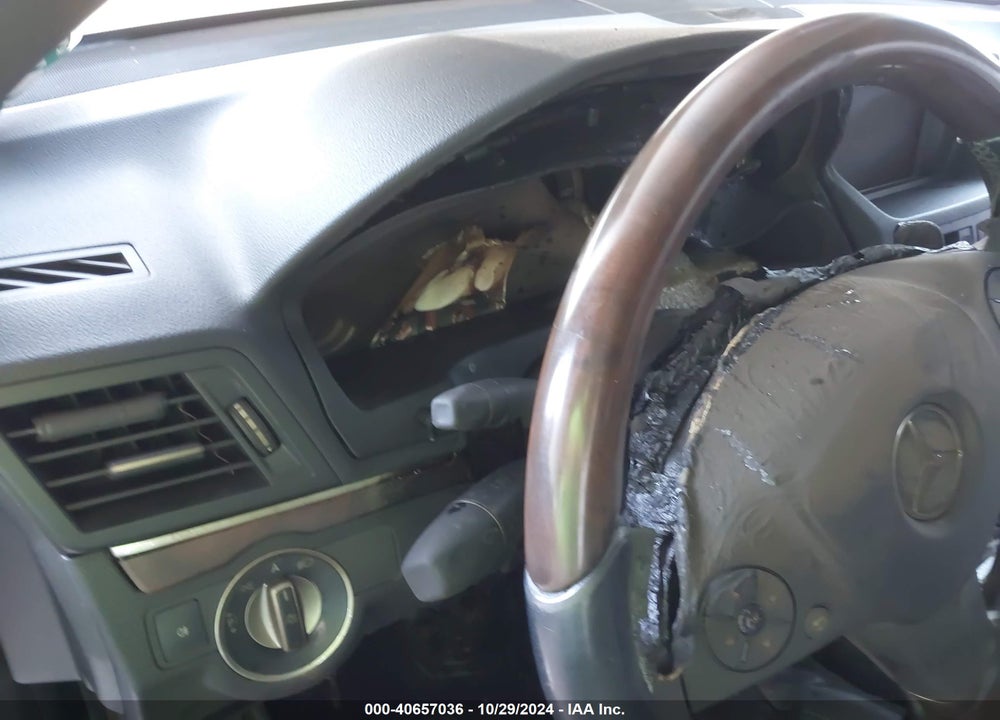 2011 MERCEDES-BENZ E 550 VIN: WDDKK7CF3BF099902