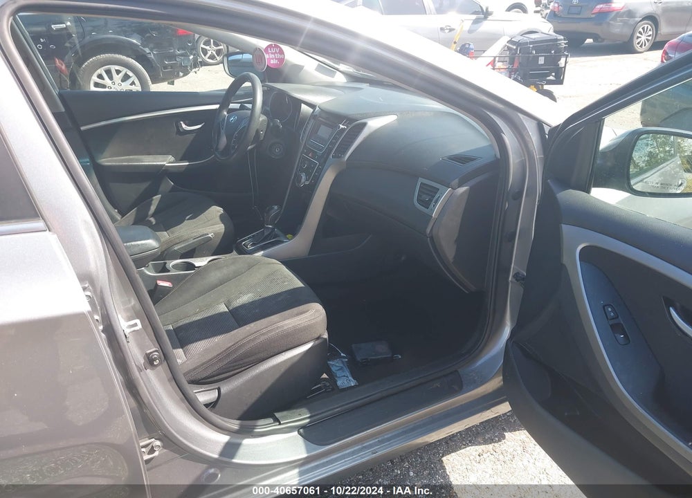 2014 HYUNDAI ELANTRA GT VIN: KMHD35LH7EU229598