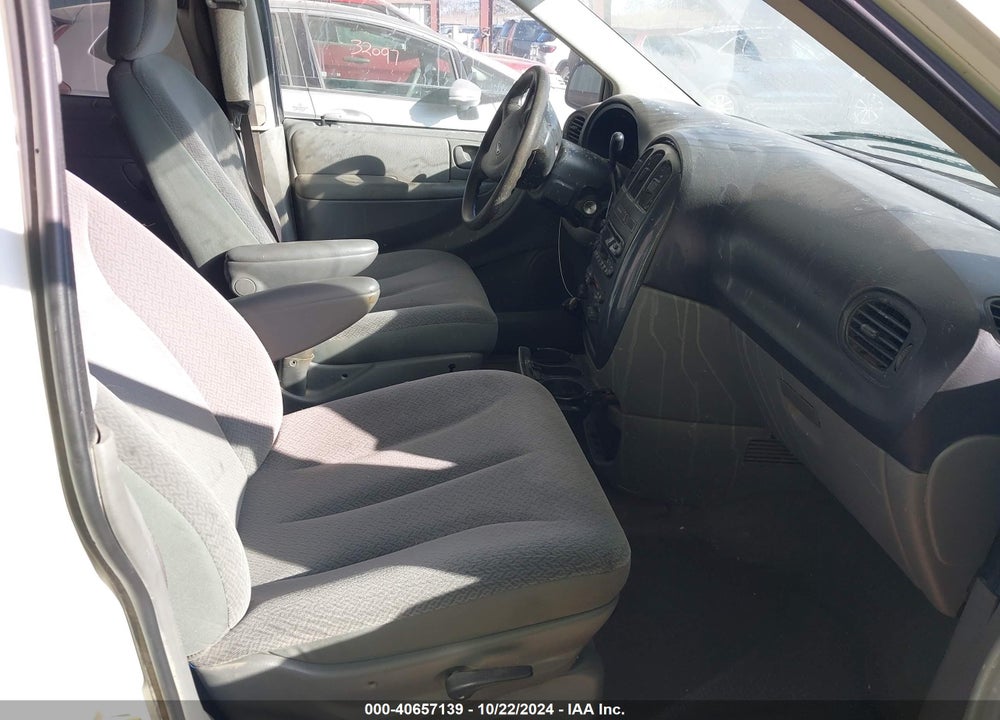 2005 DODGE CARAVAN SXT VIN: 1D4GP45R85B389221
