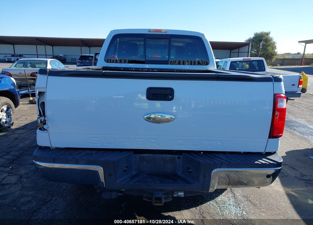 2011 FORD F-250 LARIAT VIN: 1FT7X2BT3BEC20767