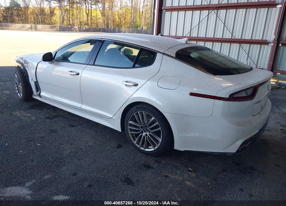 2018 KIA STINGER VIN: KNAE15LA5J6035343