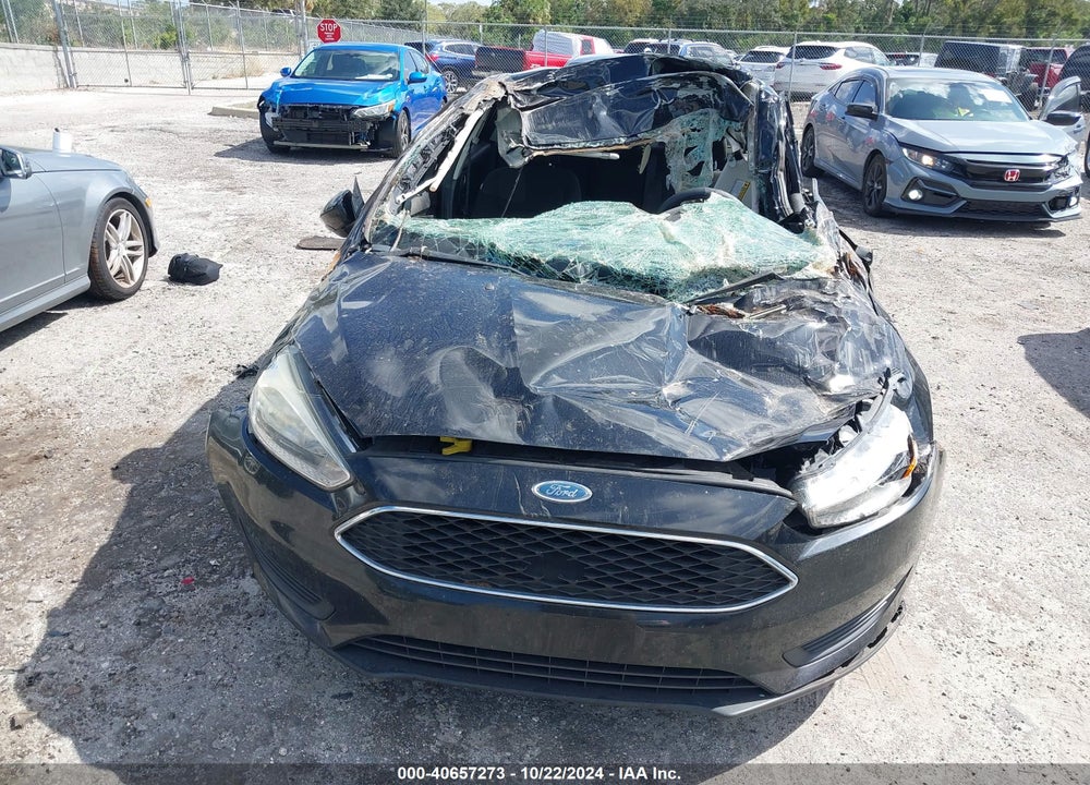 2016 FORD FOCUS SE VIN: 1FADP3F26GL400599