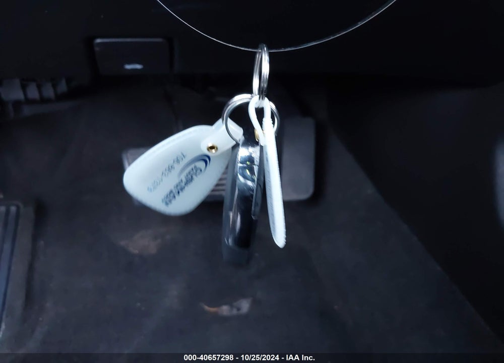 2017 CHEVROLET TAHOE LT VIN: 1GNSKBKC5HR391408
