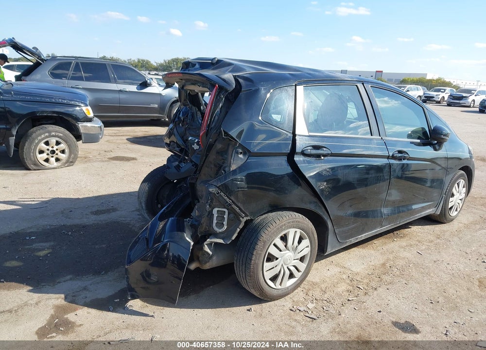 2015 HONDA FIT LX VIN: 3HGGK5H53FM775521