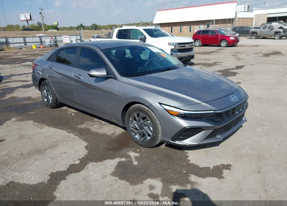 2024 HYUNDAI ELANTRA SEL VIN: KMHLM4DG0RU796413