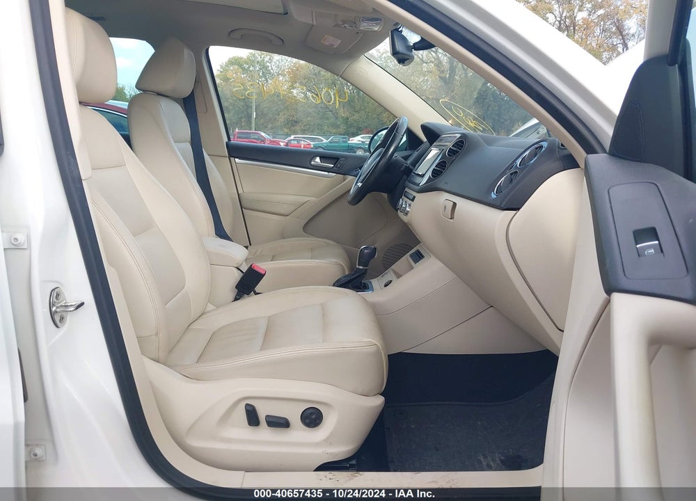 2013 VOLKSWAGEN TIGUAN SEL VIN: WVGAV3AX5DW593341