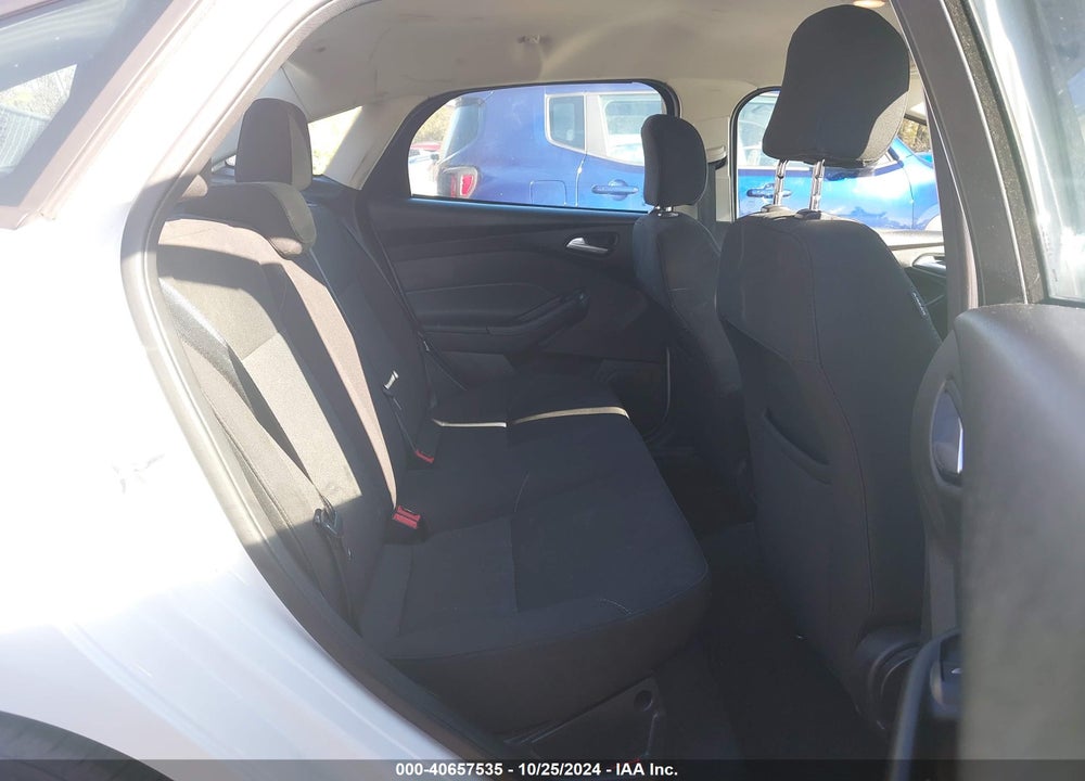 2016 FORD FOCUS SE VIN: 1FADP3F23GL403900