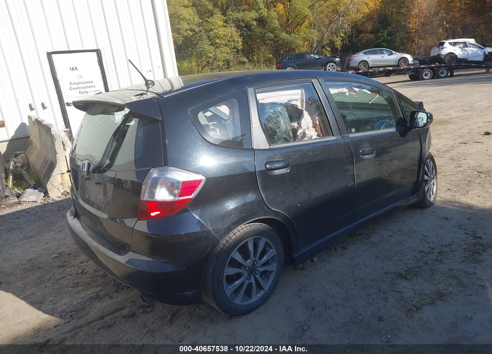 2013 HONDA FIT SPORT VIN: JHMGE8G58DC071157
