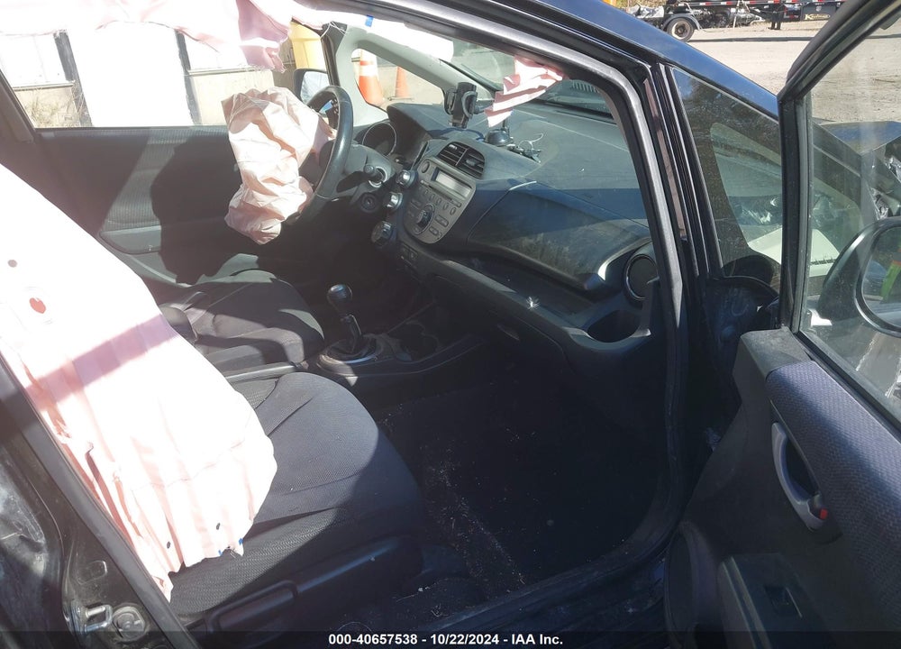 2013 HONDA FIT SPORT VIN: JHMGE8G58DC071157