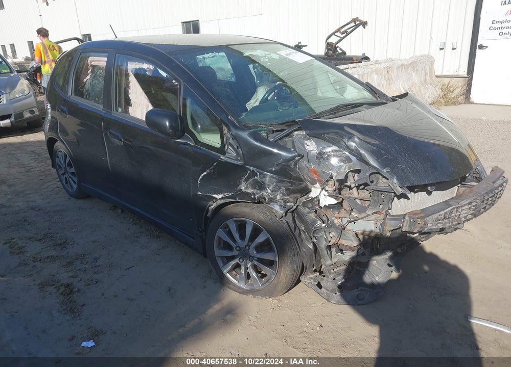 2013 HONDA FIT SPORT VIN: JHMGE8G58DC071157