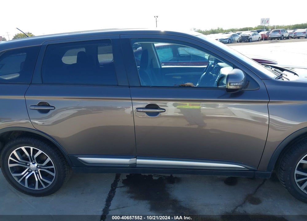 2016 MITSUBISHI OUTLANDER SE VIN: JA4AD3A30GZ062047