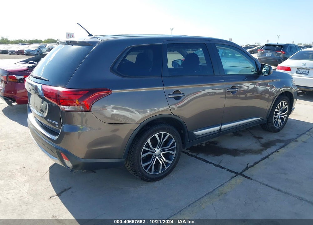 2016 MITSUBISHI OUTLANDER SE VIN: JA4AD3A30GZ062047