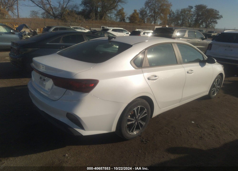 2024 KIA FORTE LXS VIN: 3KPF24AD8RE755799