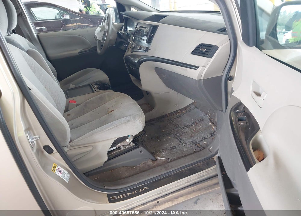 2011 TOYOTA SIENNA LE V6 VIN: 5TDKK3DC1BS126375