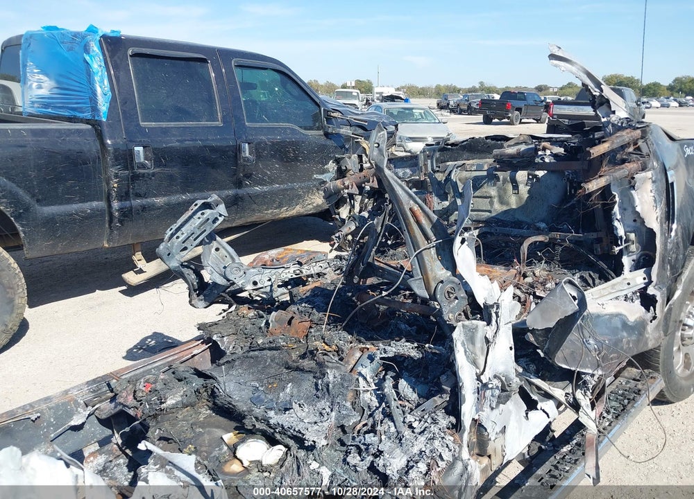 2020 FORD F-350 LARIAT VIN: 1FT8W3BT8LEC19211