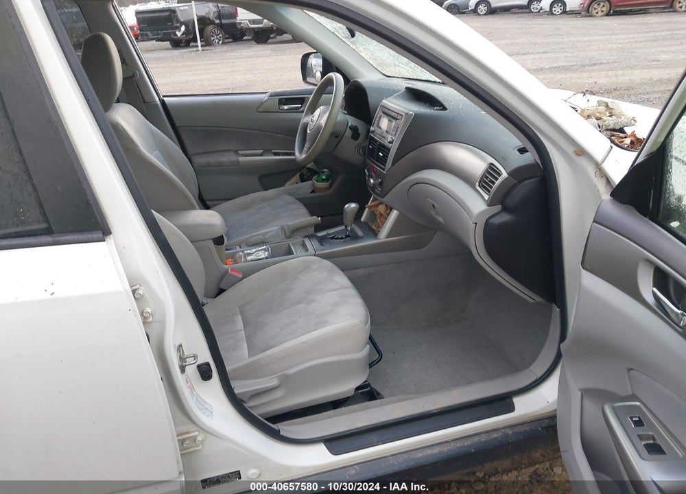 2010 SUBARU FORESTER 2.5X PREMIUM VIN: JF2SH6CC6AH723690