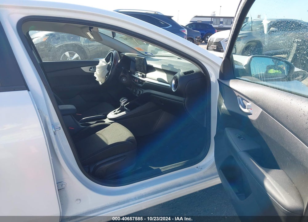 2023 KIA FORTE LXS VIN: 3KPF24AD2PE669210