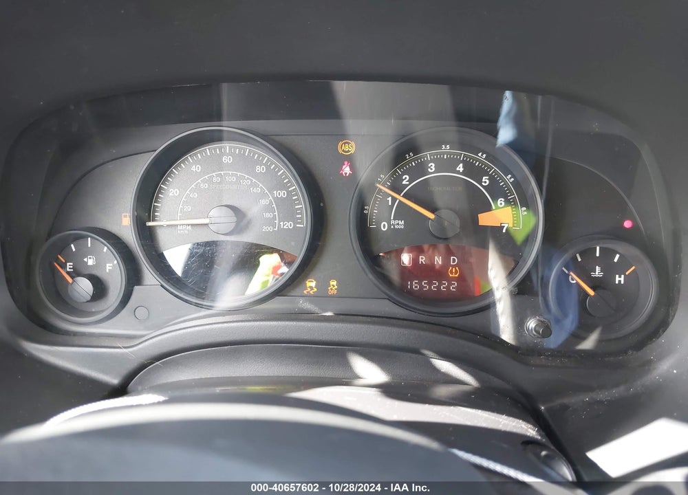 2014 JEEP PATRIOT LATITUDE VIN: 1C4NJPFAXED645136
