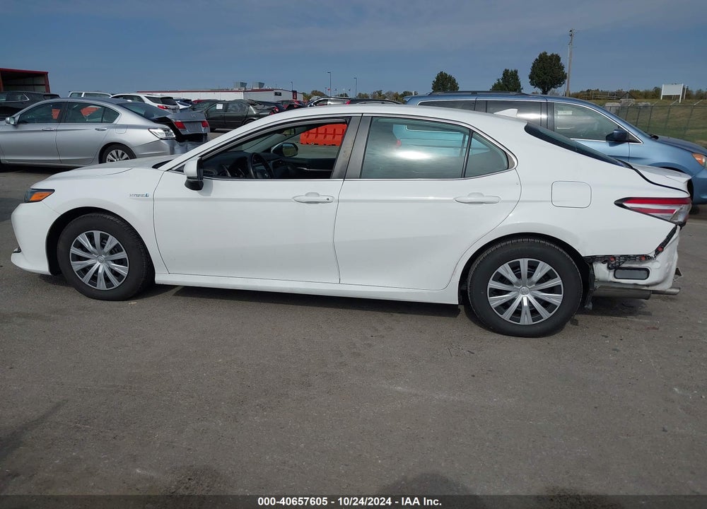 2020 TOYOTA CAMRY LE HYBRID VIN: 4T1C31AK5LU011157