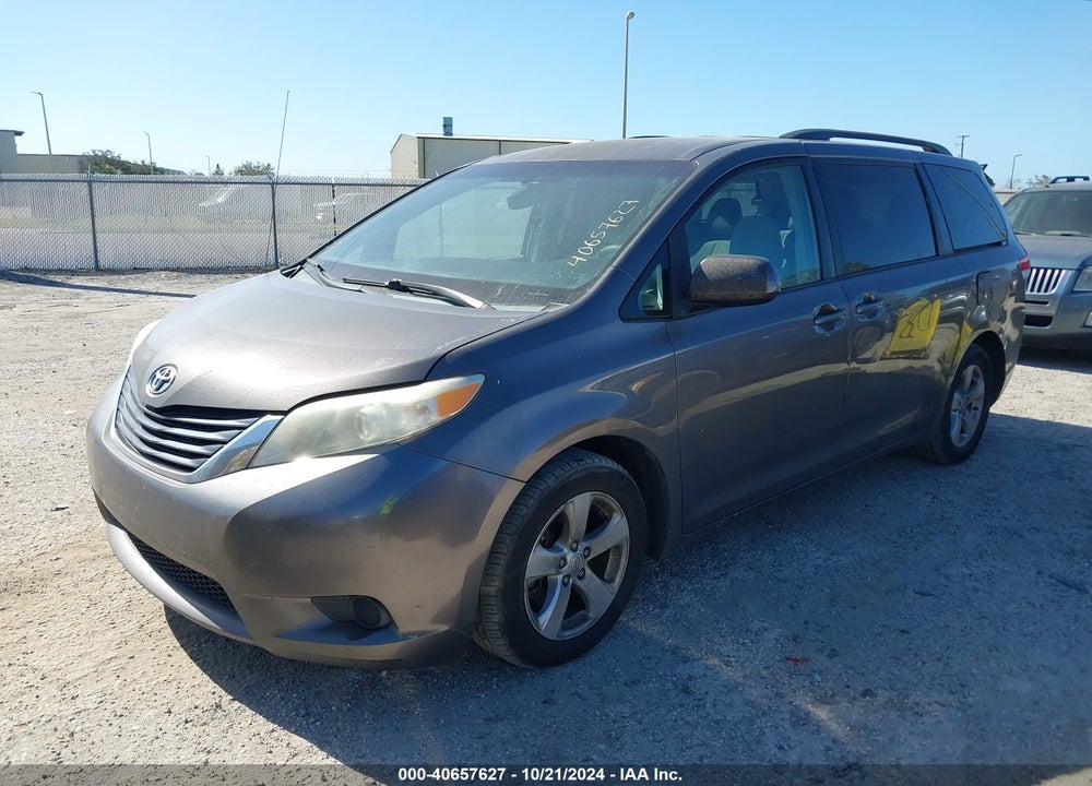 2013 TOYOTA SIENNA LE V6 8 PASSENGER VIN: 5TDKK3DC3DS401120