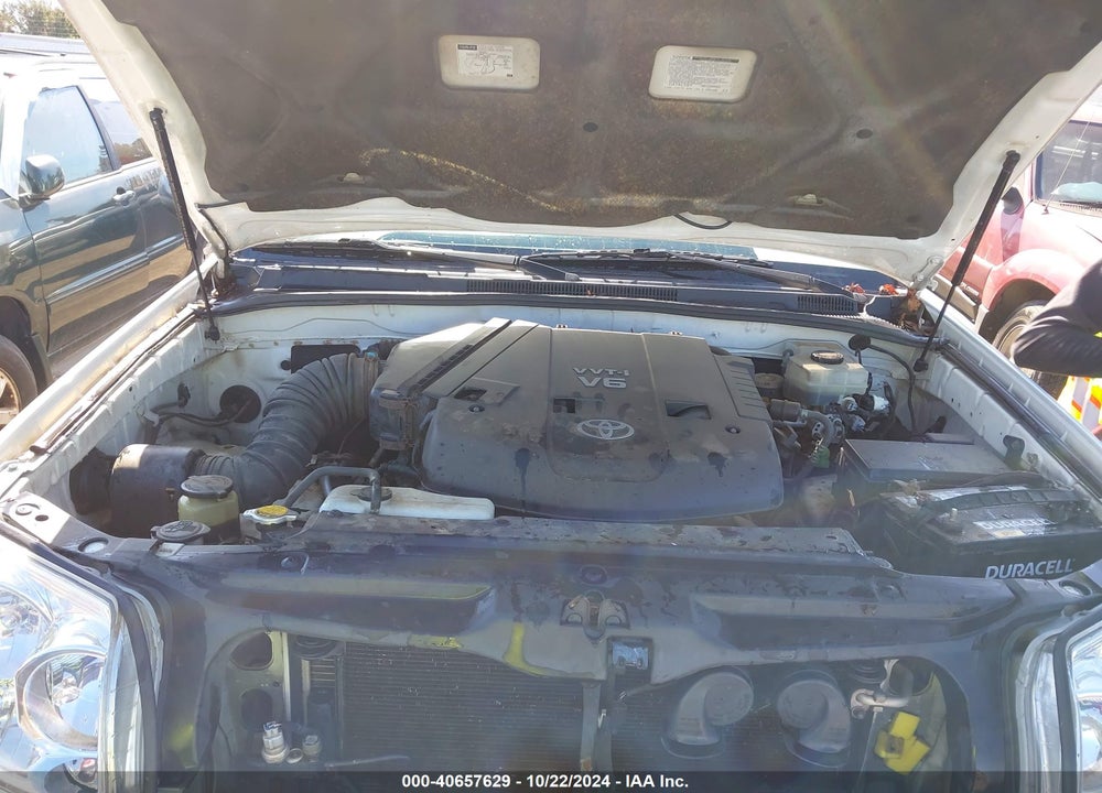 2004 TOYOTA 4RUNNER SR5 V6 VIN: JTEBU14R740042467