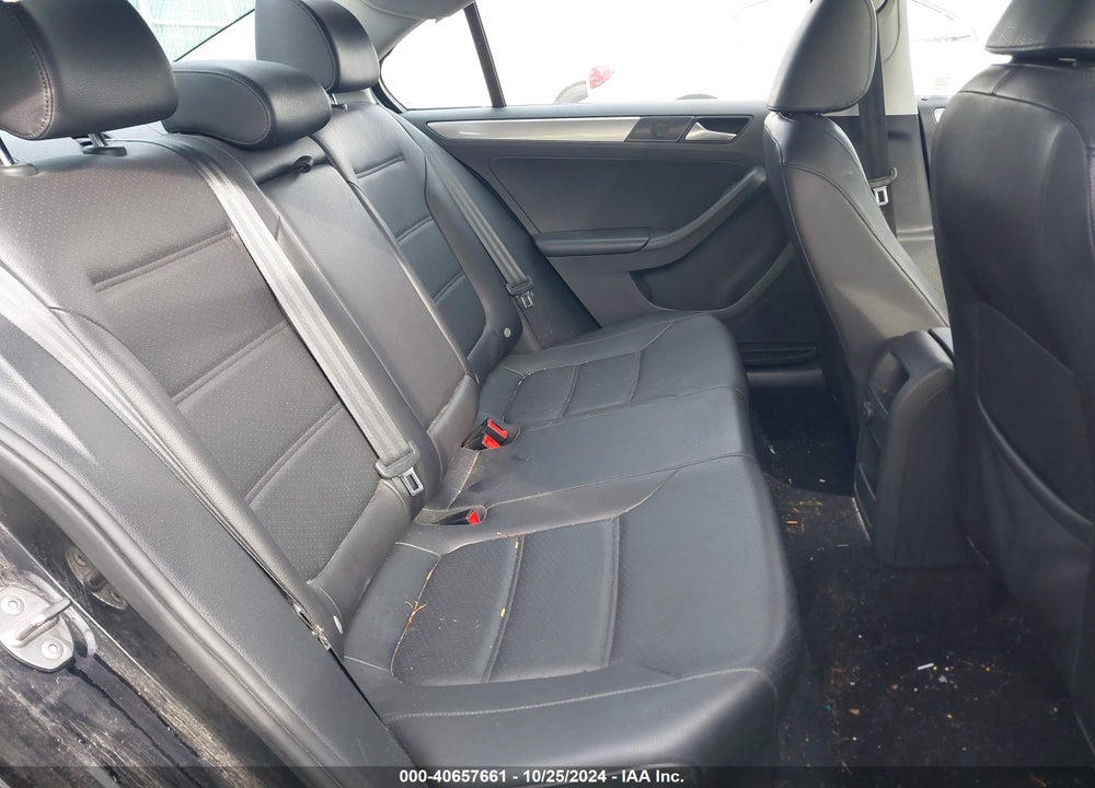 2018 VOLKSWAGEN JETTA 1.4T SE/1.4T WOLFSBURG EDITION VIN: 3VWDB7AJ8JM240887