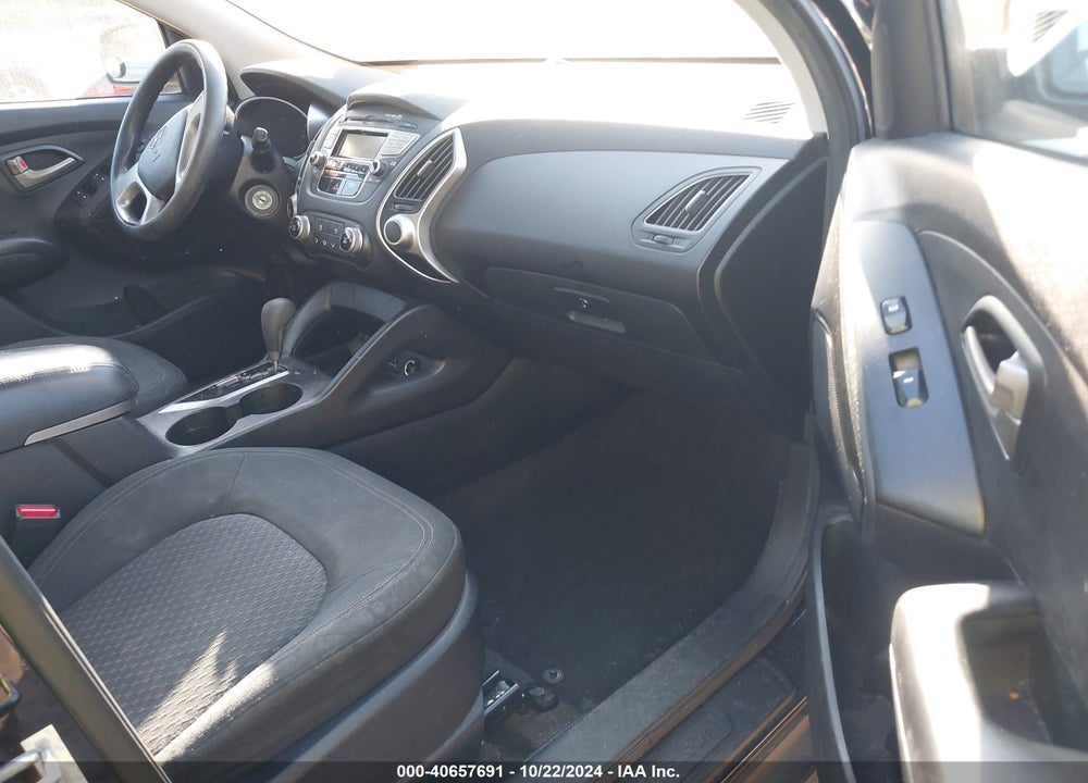 2010 HYUNDAI TUCSON GLS VIN: KM8JT3AC4AU077031
