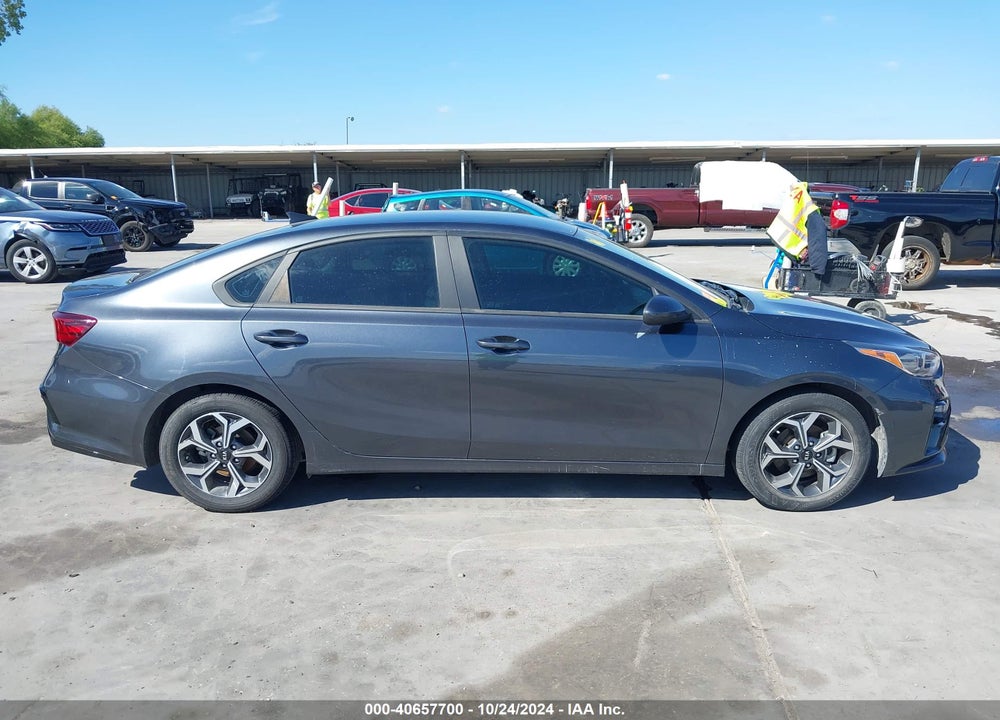 2020 KIA FORTE LXS VIN: 3KPF24AD5LE235082