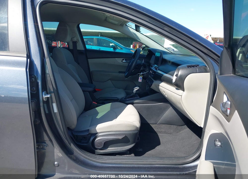 2020 KIA FORTE LXS VIN: 3KPF24AD5LE235082