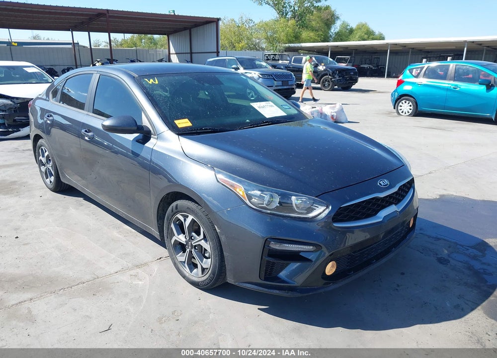 2020 KIA FORTE LXS VIN: 3KPF24AD5LE235082