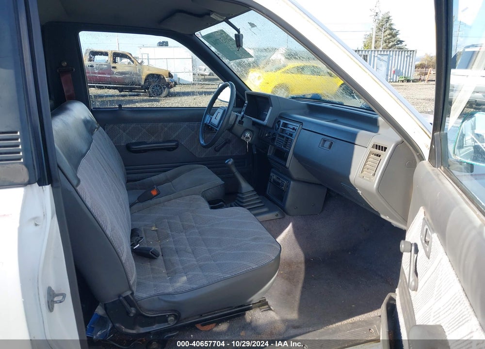 1990 MAZDA B2200 SHORT BED VIN: JM2UF1132L0856950