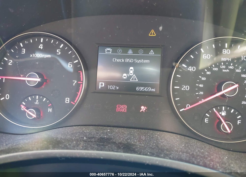 2017 KIA CADENZA PREMIUM VIN: KNALC4J17H5092920