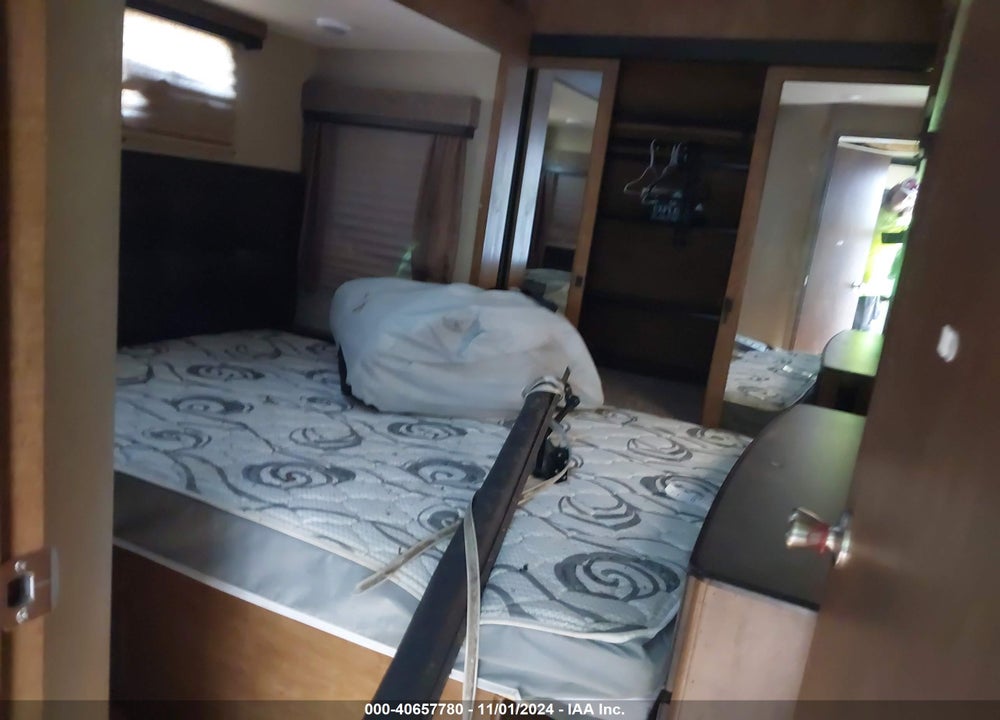 2015 GRAND DESIGN REFLECTION 35FT VIN: 573TR3723G3307479