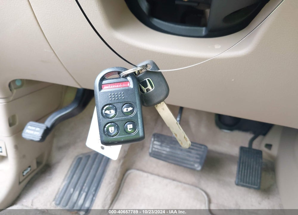 2005 HONDA ODYSSEY EX VIN: 5FNRL384X5B088135