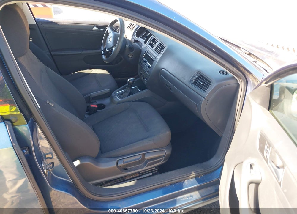 2015 VOLKSWAGEN JETTA 2.0L S VIN: 3VW2K7AJXFM351164
