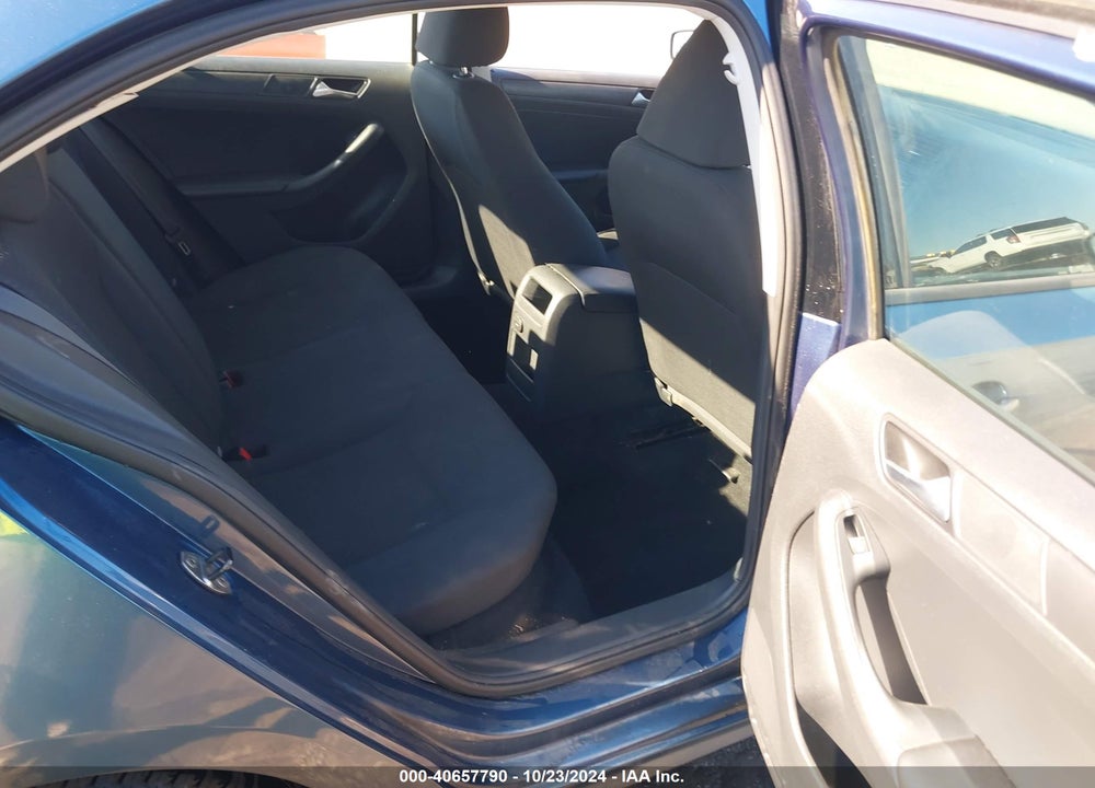 2015 VOLKSWAGEN JETTA 2.0L S VIN: 3VW2K7AJXFM351164