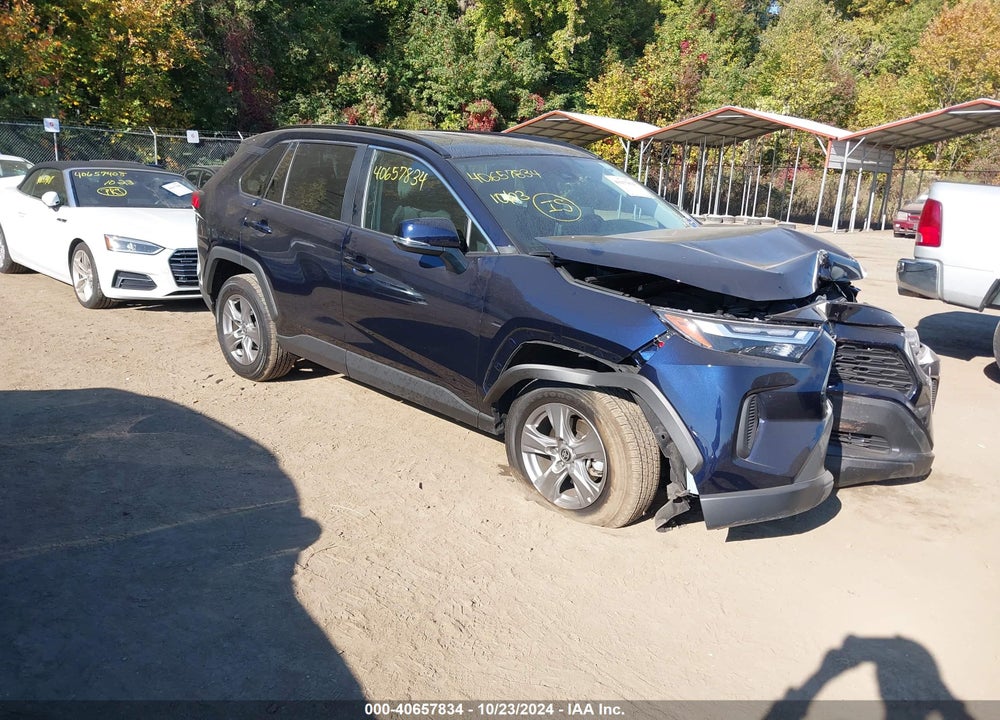 2024 TOYOTA RAV4 XLE VIN: 2T3P1RFV1RW468010