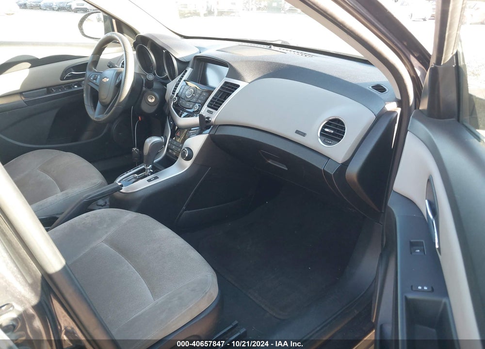 2016 CHEVROLET CRUZE LIMITED 1LT AUTO VIN: 1G1PE5SB4G7140641