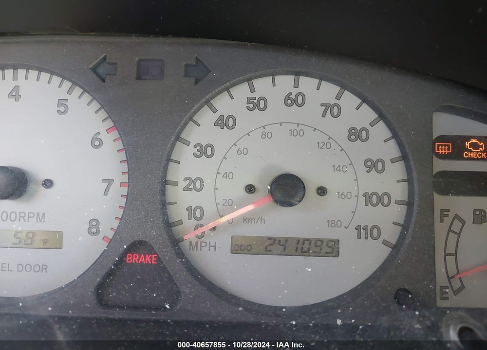 1998 TOYOTA COROLLA LE VIN: 2T1BR18E4WC090613