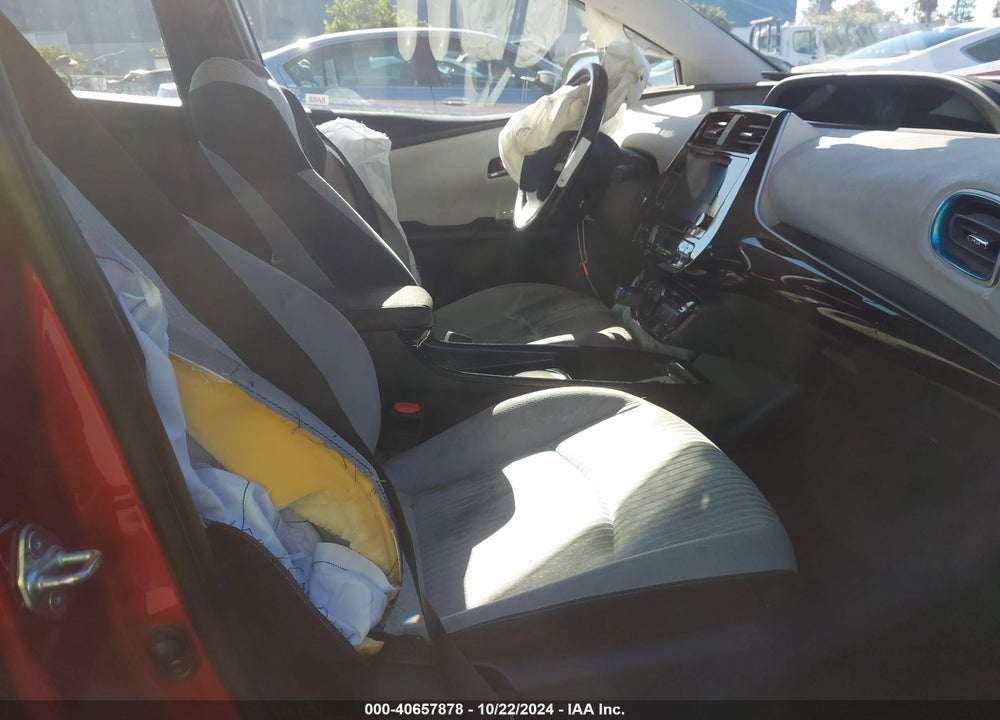 2017 TOYOTA PRIUS THREE VIN: JTDKARFUXH3537781