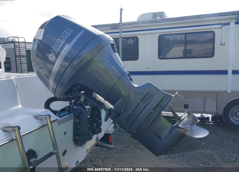 2014 SEA HUNT TRITON VIN: SXSD01691314