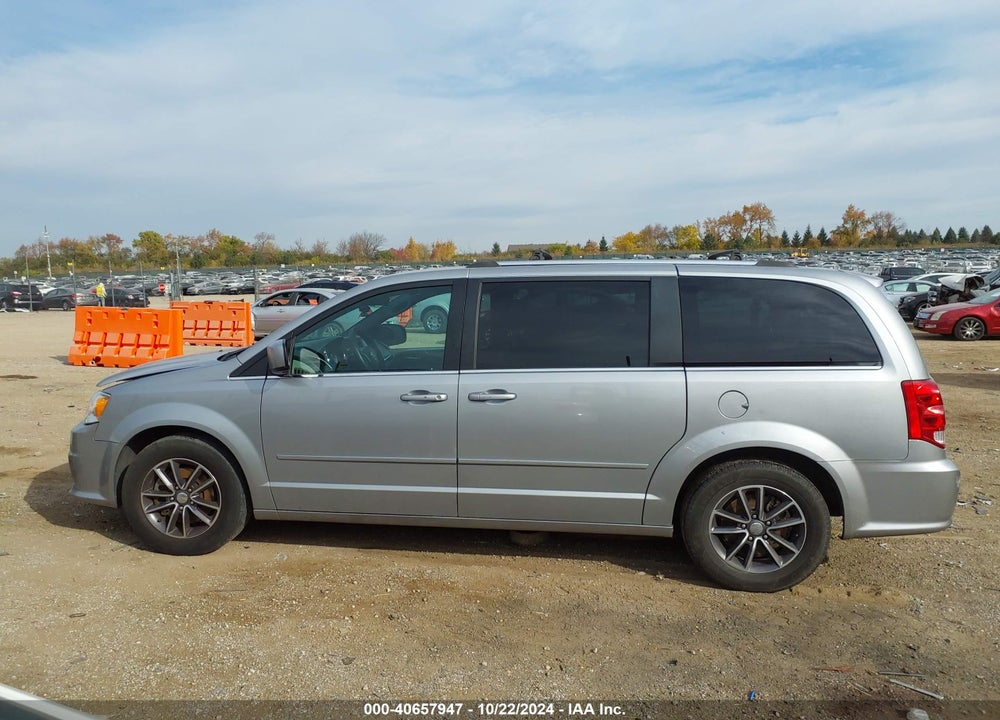 2017 DODGE GRAND CARAVAN SXT VIN: 2C4RDGCG2HR677291