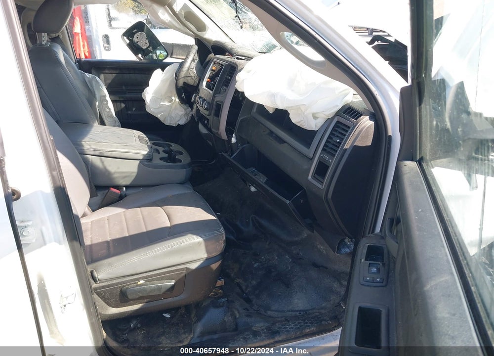 2019 RAM 1500 CLASSIC TRADESMAN 4X4 6'4 BOX VIN: 1C6RR7FG6KS607013