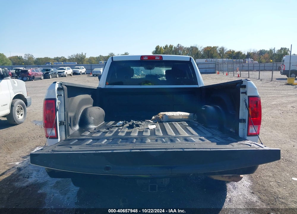 2019 RAM 1500 CLASSIC TRADESMAN 4X4 6'4 BOX VIN: 1C6RR7FG6KS607013
