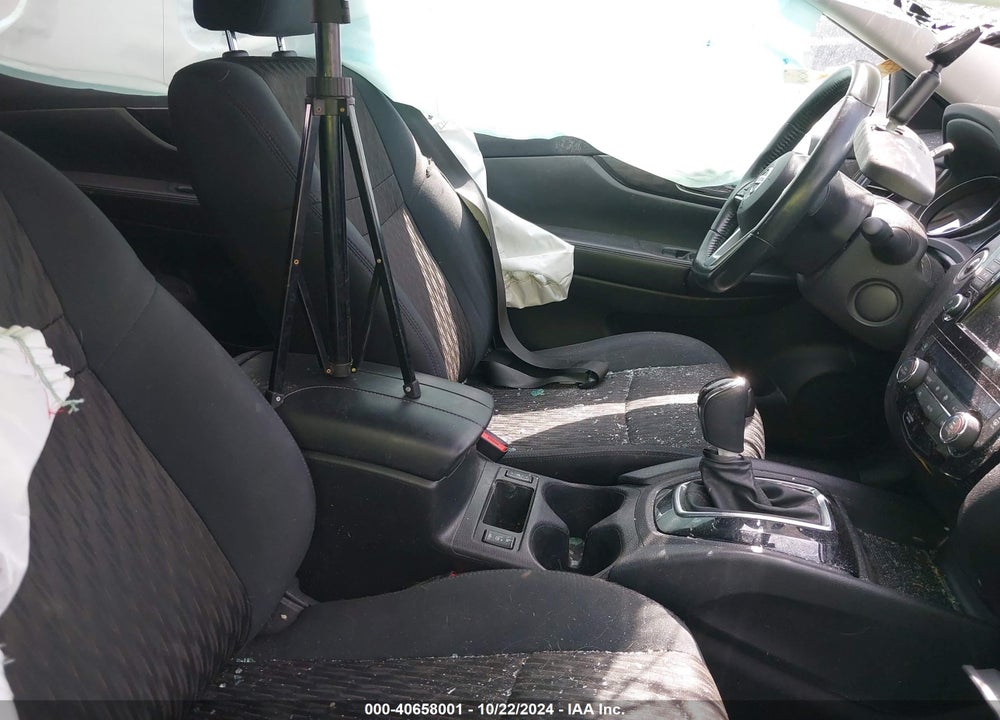 2018 NISSAN ROGUE SV VIN: 5N1AT2MV1JC754565