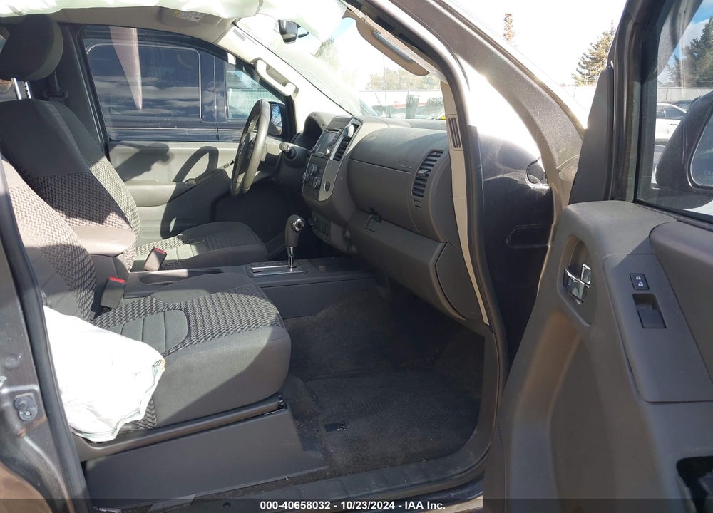 2017 NISSAN FRONTIER SV VIN: 1N6DD0CW3HN704095